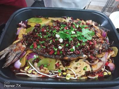 萬(wàn)州烤魚(yú)技術(shù)培訓(xùn)哪里好？飄味緣特制烤箱秘方燉煮