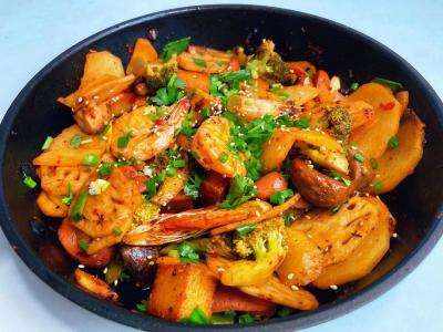 麻辣香鍋技術(shù)培訓(xùn)學(xué)校哪家好？成都飄緣麻辣鍋培訓(xùn)